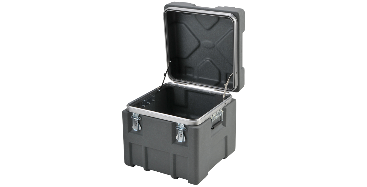 18" Deep Roto X Shipping Case without foam