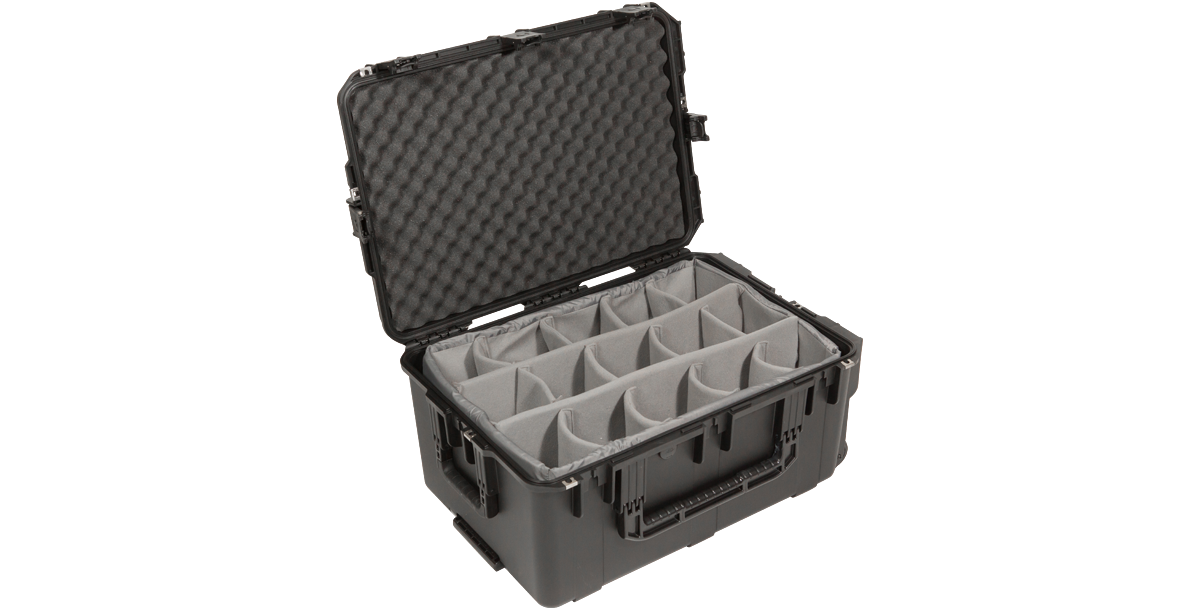 iSeries 2617-12 Waterproof Case (with dividers)